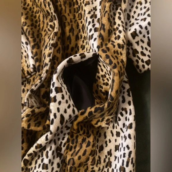 Leopard Print Trench Coat - Picture 10 of 10